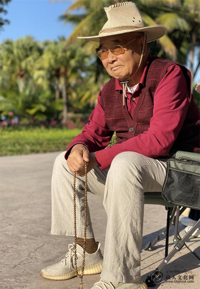 多识仁波切：教育、学术、文化保护、慈善等领域卓有建树的活佛教授