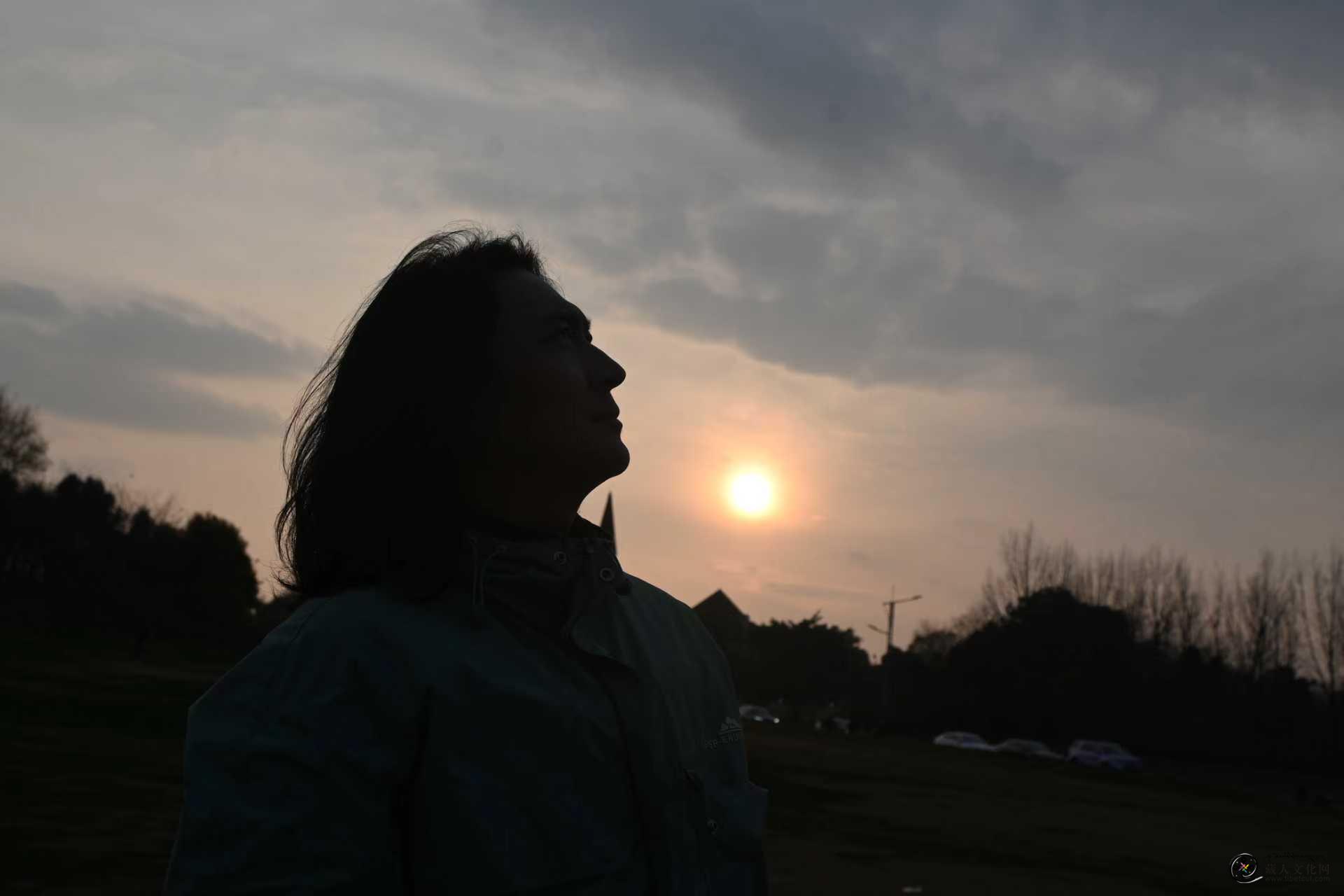 琢成短篇小说：不灭的灵魂（绕吉 译）