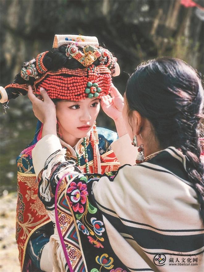 《遗落之境》：在秘境甘孜寻找“诗和远方”4.jpg