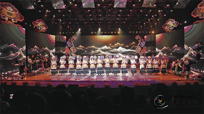 2026藏历火马新年晚会《跃马扬鞭幸福年》侧记5.jpg