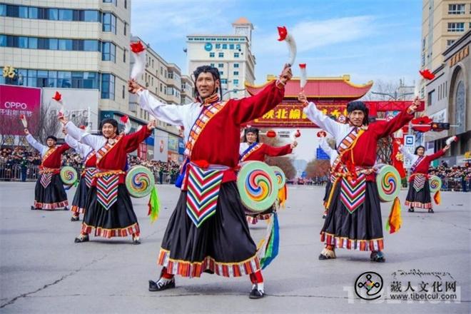 1772778713861451.jpg 西藏琼结久河卓舞惊艳亮相陕北榆林3.jpg