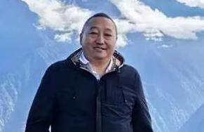 四朗青佩：当代藏医藏药领域的后起之秀