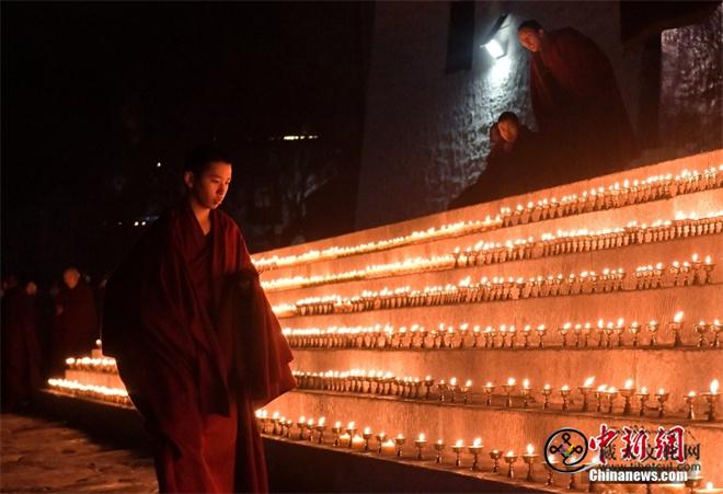 西藏拉萨僧众迎来“色拉协曲”传统宗教活动
