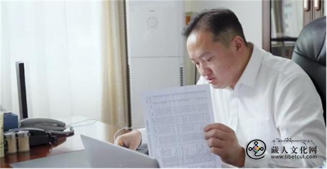 格勒巴桑：他还是那个少年！3.jpg